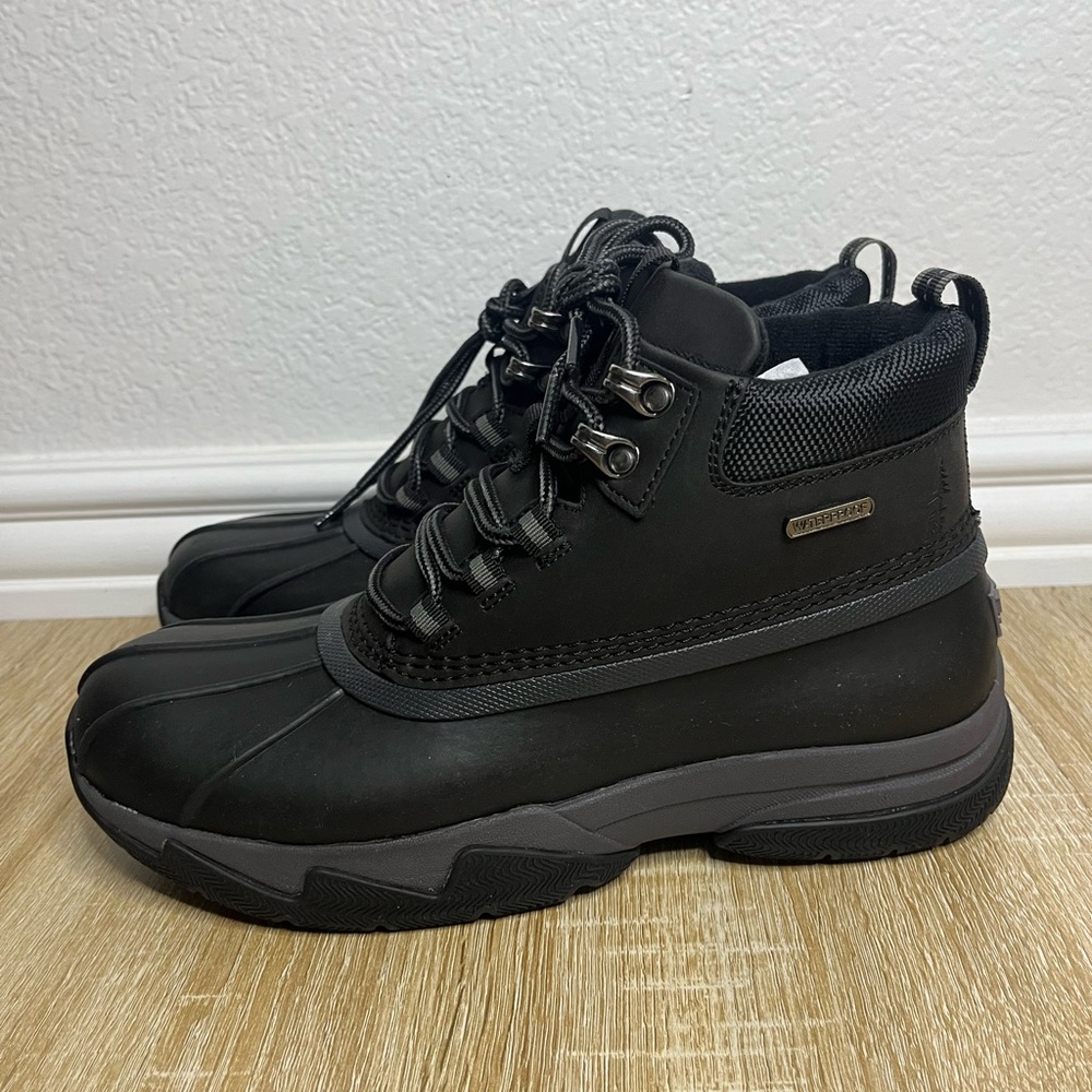 Bass Women’s Field Duck Waterproof & Weather Resistant Black